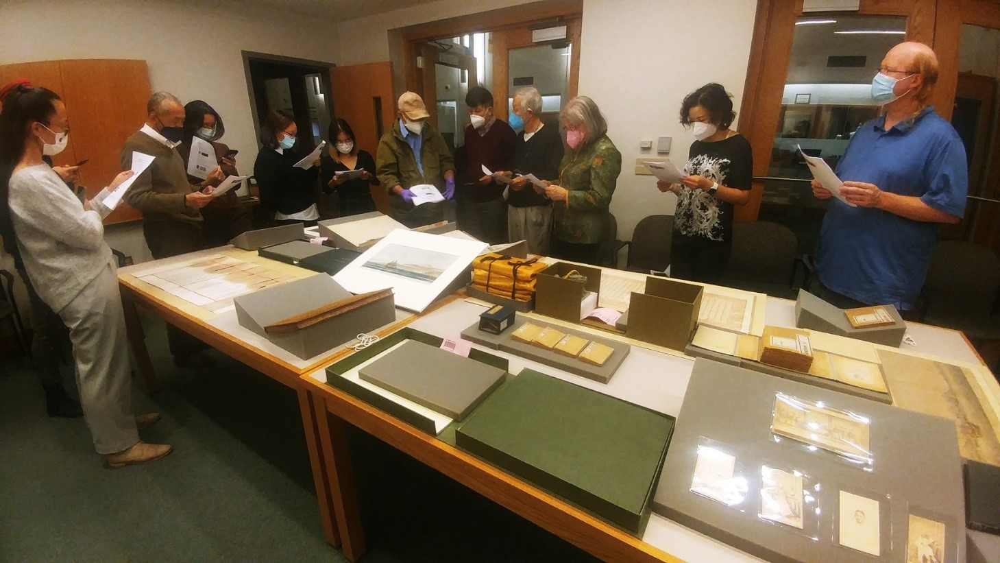 Cornell China Center fall field trip to library for rare manuscripts 