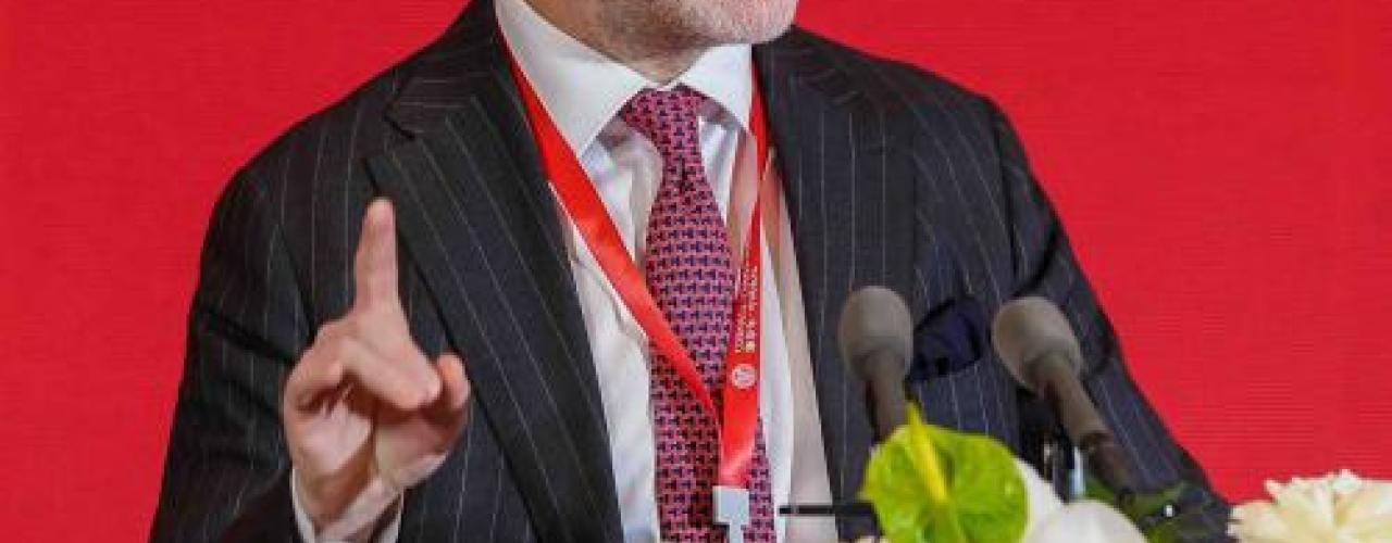 Cornell Arts & Sciences dean Peter Loewen speaks at the Cornell-China Forum in Shanghai November 2025